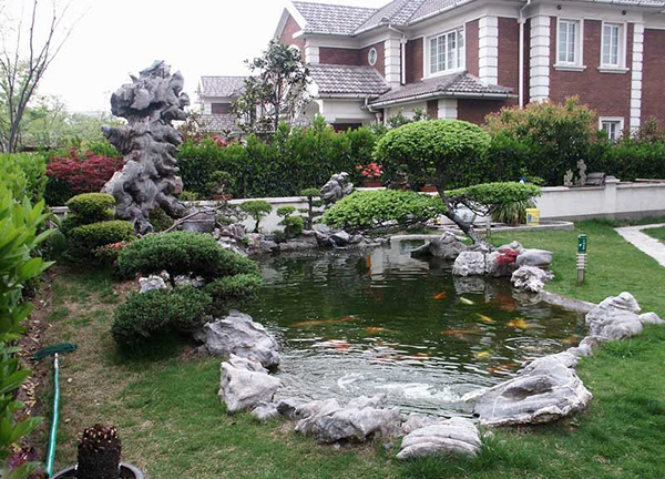 上海别墅庭院鱼池设计与施工