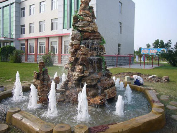 上海庭院水景设计-鱼池假山制作-喷泉制作
